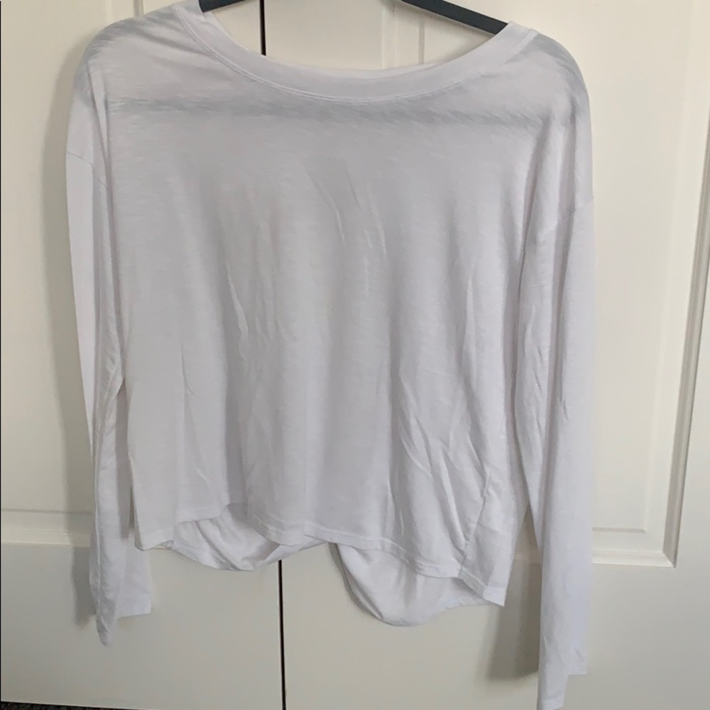 ATHLETA long sleeve w/slit back